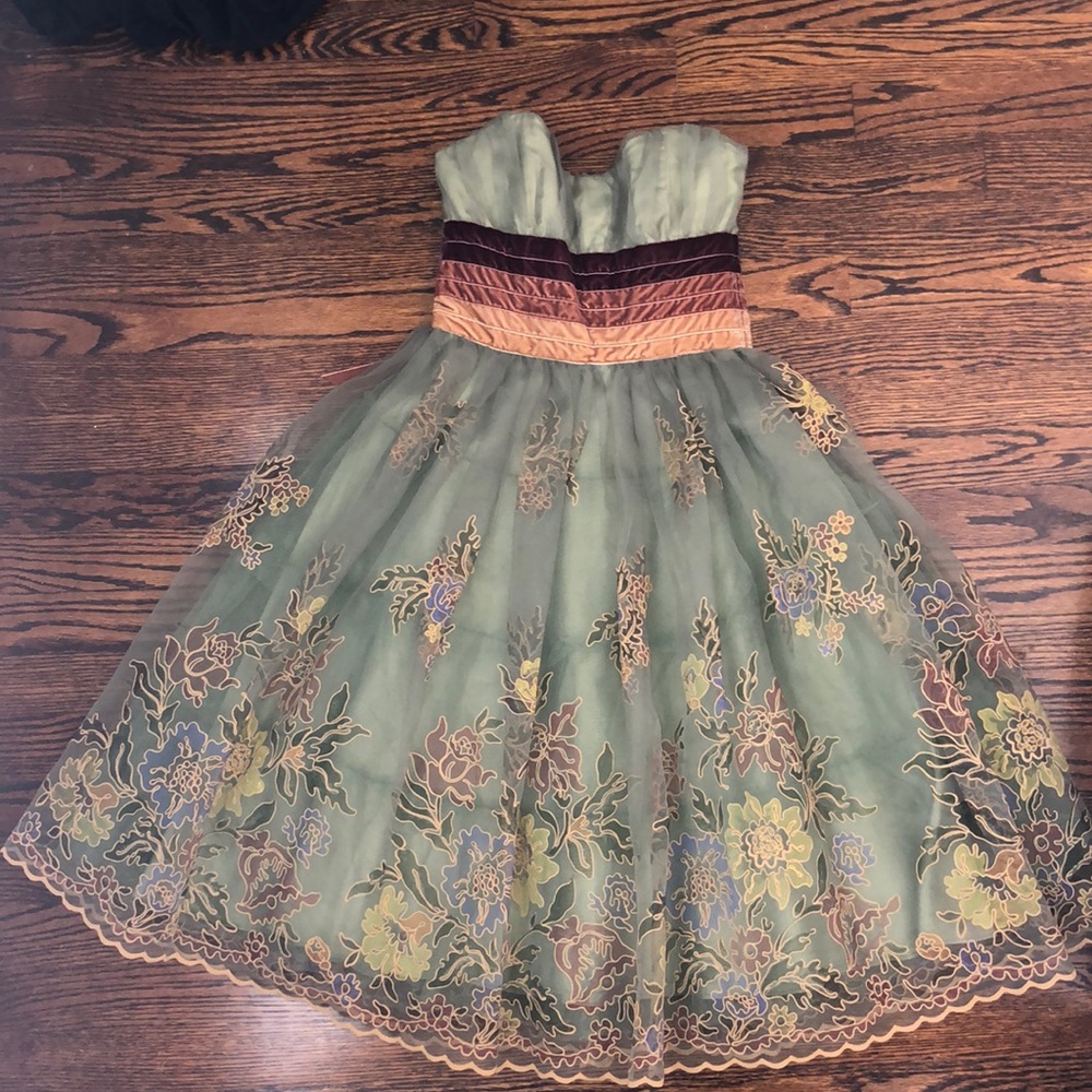 Betsey Johnson dress - Picture 2 of 8